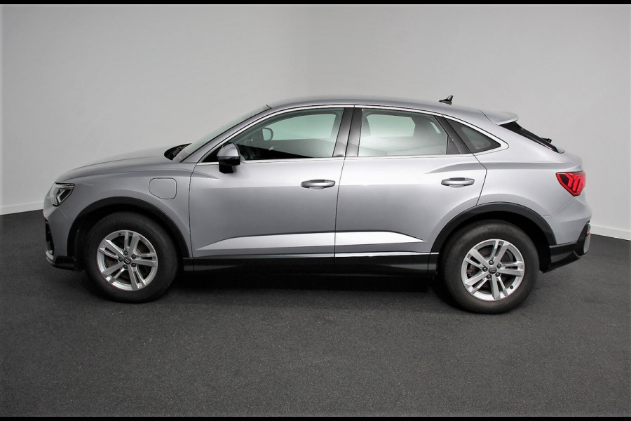 Audi Q3 Sportback 45 TFSI Attitude Plus PHEV 245 PK | Climatronic | Adaptive Cruise control | PDC V + A | Navigatie | Elektrische Kofferbak | Lichtmetalen Velgen
