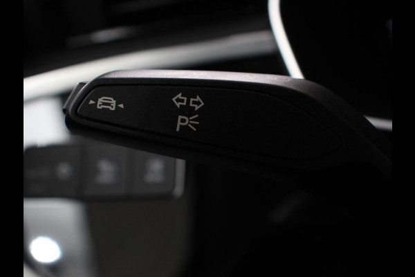 Audi Q3 Sportback 45 TFSI Attitude Plus PHEV 245 PK | Climatronic | Adaptive Cruise control | PDC V + A | Navigatie | Elektrische Kofferbak | Lichtmetalen Velgen