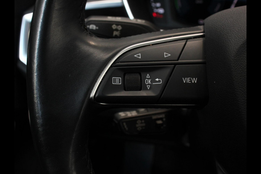 Audi Q3 Sportback 45 TFSI Attitude Plus PHEV 245 PK | Climatronic | Adaptive Cruise control | PDC V + A | Navigatie | Elektrische Kofferbak | Lichtmetalen Velgen