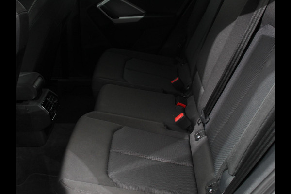 Audi Q3 Sportback 45 TFSI Attitude Plus PHEV 245 PK | Climatronic | Adaptive Cruise control | PDC V + A | Navigatie | Elektrische Kofferbak | Lichtmetalen Velgen