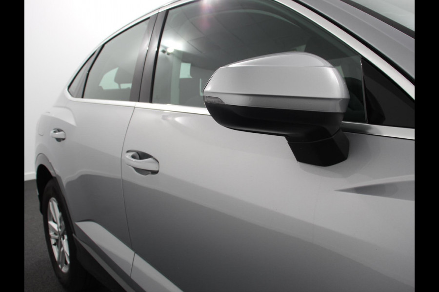 Audi Q3 Sportback 45 TFSI Attitude Plus PHEV 245 PK | Climatronic | Adaptive Cruise control | PDC V + A | Navigatie | Elektrische Kofferbak | Lichtmetalen Velgen