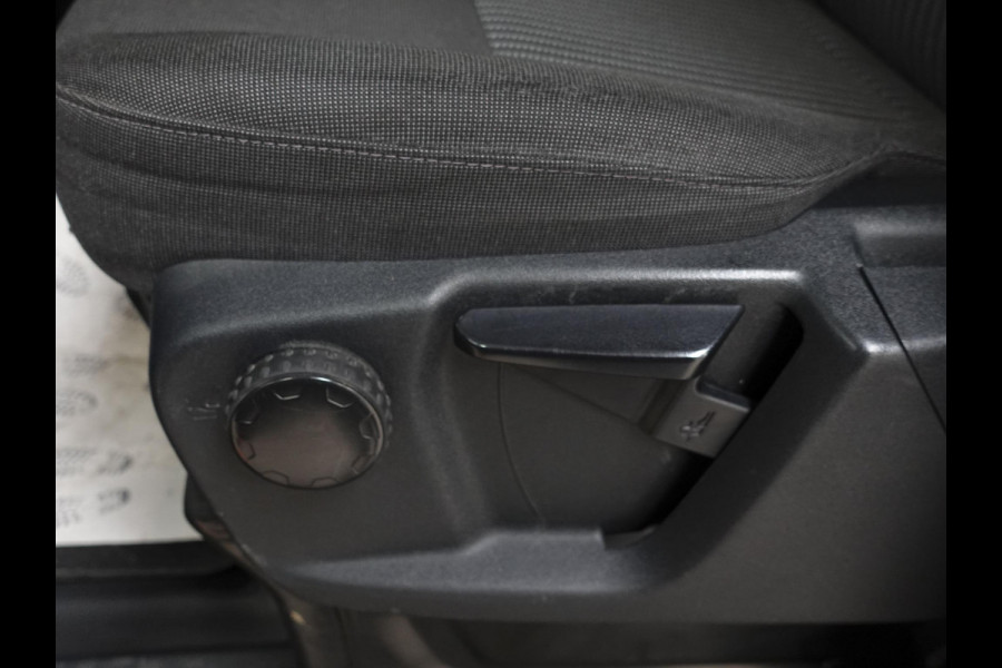 Ford Transit 130pk L3H2 Dubbele Cabine 6-Zits Airco Cruise control Trekhaak Imperiaal Euro6