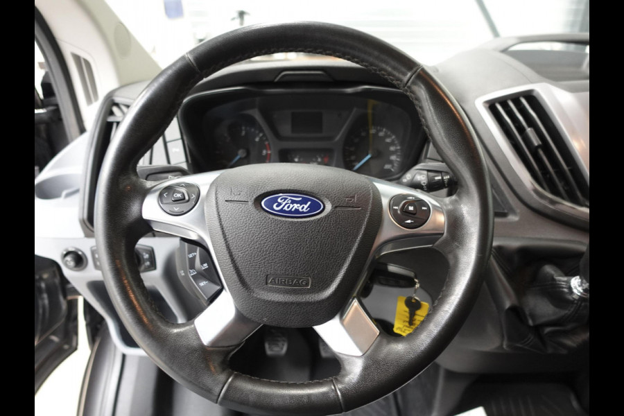 Ford Transit 130pk L3H2 Dubbele Cabine 6-Zits Airco Cruise control Trekhaak Imperiaal Euro6