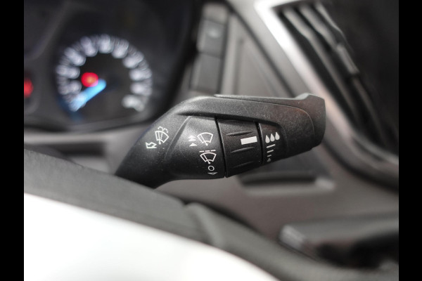 Ford Transit 130pk L3H2 Dubbele Cabine 6-Zits Airco Cruise control Trekhaak Imperiaal Euro6