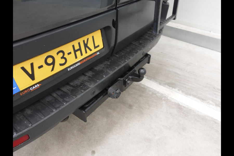 Ford Transit 130pk L3H2 Dubbele Cabine 6-Zits Airco Cruise control Trekhaak Imperiaal Euro6