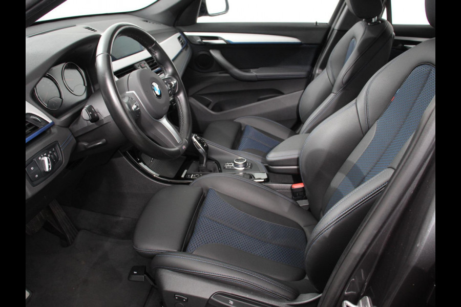 BMW X1 sDrive18i Automaat M-Sport | Navigatie | Cruise Control | Stoelverwarming  | Elektrische achterklep | Climate Control | Lichtmetalen velgen
