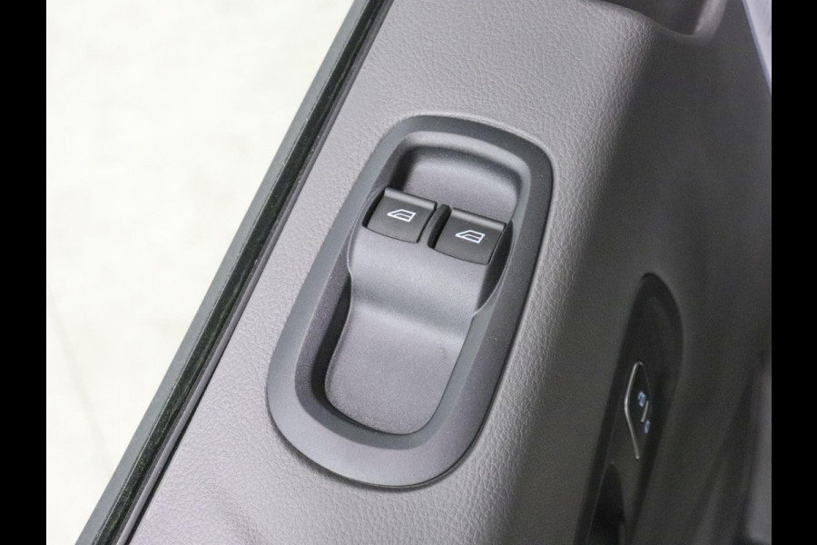 Ford Transit 130pk L2H2 Automaat Trekhaak Airco 360°Camera DAB+