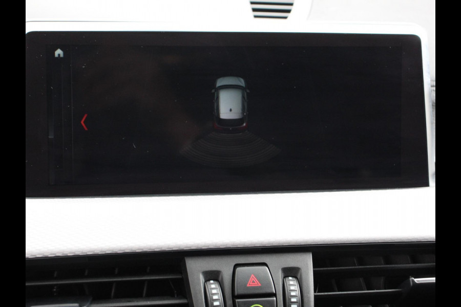 BMW X1 sDrive18i Automaat M-Sport | Navigatie | Cruise Control | Stoelverwarming  | Elektrische achterklep | Climate Control | Lichtmetalen velgen