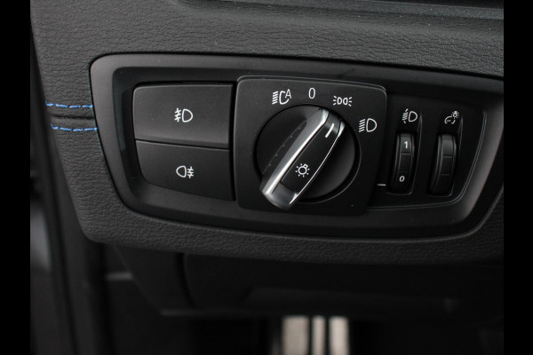 BMW X1 sDrive18i Automaat M-Sport | Navigatie | Cruise Control | Stoelverwarming  | Elektrische achterklep | Climate Control | Lichtmetalen velgen