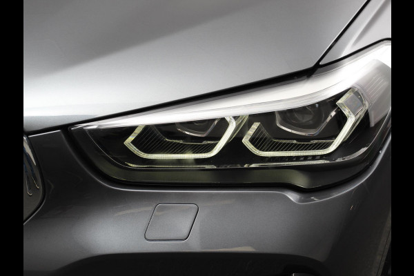 BMW X1 sDrive18i Automaat M-Sport | Navigatie | Cruise Control | Stoelverwarming  | Elektrische achterklep | Climate Control | Lichtmetalen velgen