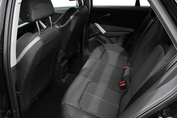 Audi Q2 35 TFSI 150pk Automaat Sport Prestige Plus Audi Q2 35 TFSI 150pk S-Tronic Sport Prestige Plus | Navigatie | Apple Carplay / Android Auto | Climate Control | Adaptive Cruise Control | Dab | Stoelverwarming | LMV 17"