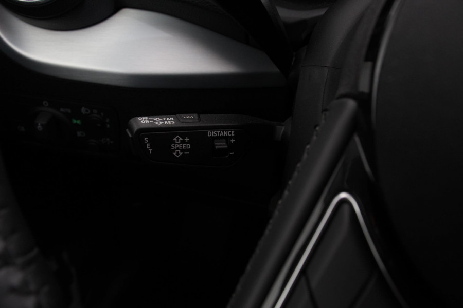 Audi Q2 35 TFSI 150pk Automaat Sport Prestige Plus Audi Q2 35 TFSI 150pk S-Tronic Sport Prestige Plus | Navigatie | Apple Carplay / Android Auto | Climate Control | Adaptive Cruise Control | Dab | Stoelverwarming | LMV 17"