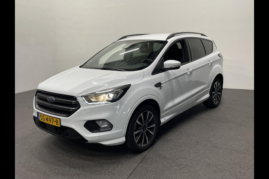 Ford Kuga 1.5 EcoBoost ST Line Trekhaak Navigatie Parkeersensoren Park Assist Cruise Control Xenon Climate Control Lichtmetalen velgen Getinte ramen