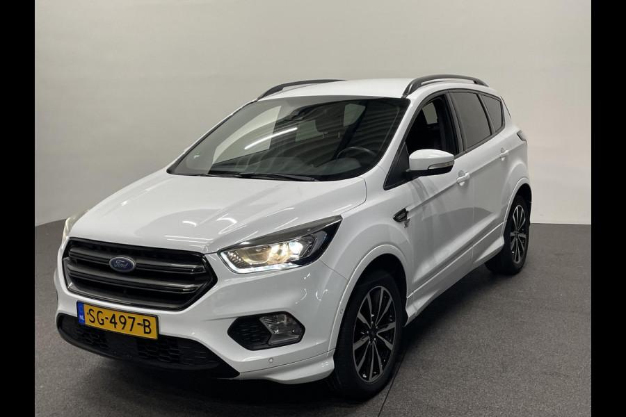 Ford Kuga 1.5 EcoBoost ST Line Trekhaak Navigatie Parkeersensoren Park Assist Cruise Control Xenon Climate Control Lichtmetalen velgen Getinte ramen