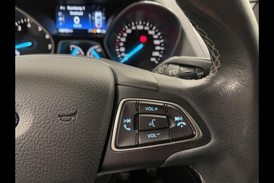 Ford Kuga 1.5 EcoBoost ST Line Trekhaak Navigatie Parkeersensoren Park Assist Cruise Control Xenon Climate Control Lichtmetalen velgen Getinte ramen