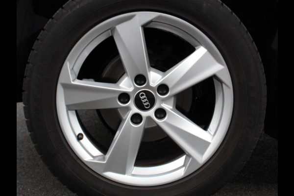 Audi Q2 35 TFSI 150pk Automaat S Edition | Navigatie | Camera | Adaptive Cruise Control | LED Matrix | Elektrische Achterklep | Keyless Entry |