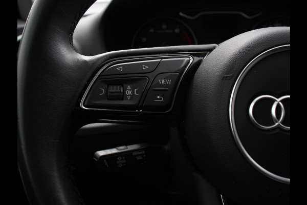 Audi Q2 35 TFSI 150pk Automaat S Edition | Navigatie | Camera | Adaptive Cruise Control | LED Matrix | Elektrische Achterklep | Keyless Entry |