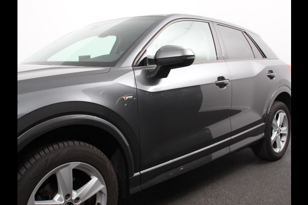 Audi Q2 35 TFSI 150pk Automaat S Edition | Navigatie | Camera | Adaptive Cruise Control | LED Matrix | Elektrische Achterklep | Keyless Entry |