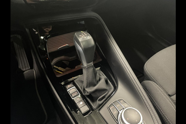 BMW X2 xDrive25e High Executive Sportline Panoramadak Groot Navi carplay/android Sportstoelen stoelverwarming parkeersensoren Voor+Achter Donkere hemel