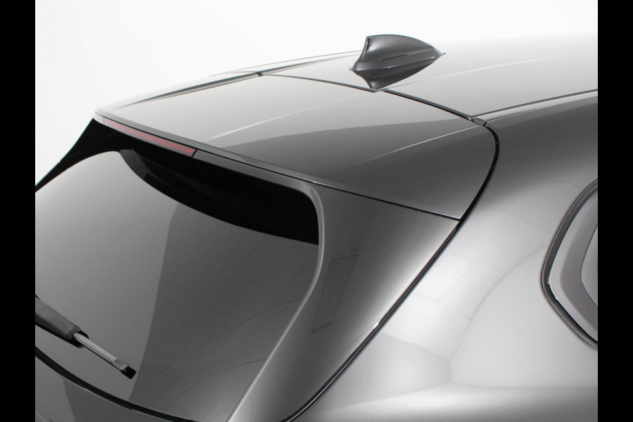 BMW 1-serie 118i Automaat Sportline Business Edition | Navigatie | Cruise control | LED Parkeersensor achter | Navigatie | Apple Carplay/ Android Auto | Lichtmetalen velgen | Digitale Cockpit