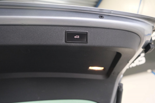 Škoda Superb Combi 1.6 TDI Greenline Business > €9450,- Netto Export <