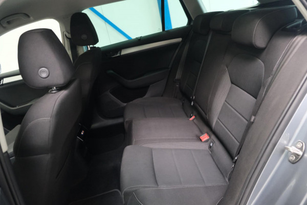 Škoda Superb Combi 1.6 TDI Greenline Business > €9450,- Netto Export <