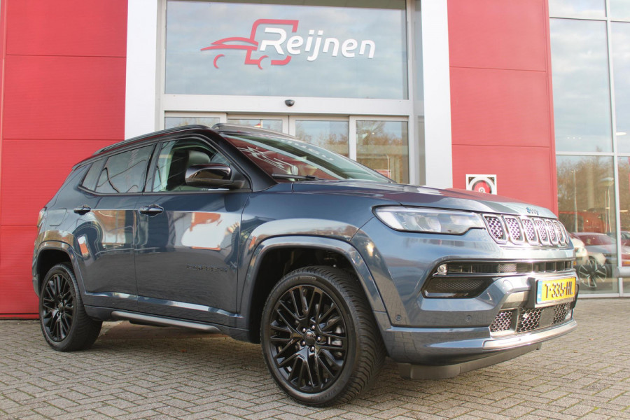 Jeep Compass 4xe 240PK Plug-in Hybrid ELECTRIC S | PANORAMSICH SCHUIF/KANTEL DAK | STOEL/STUUR VERWARMING | ALL SEASON BANDEN | 19" LICHTMETALEN VELGEN "GLOSSY BLACK" | ELEKTRISCH BEDIENBARE BESTUURDERSSTOEL | LEDEREN BEKLEDING | ADAPTIVE CRUISE CONTROL | NAVIGATIE | DRAADLOZE APPLE CARPLAY/ANDROID AUTO | DRAADLOZE TELEFOONLADER | DAB+ RADIO | ELEKTRISCH BEDIENBARE ACHTERKLEP | ACHTERUITRIJ CAMERA | KEYLESS ENTRY/START |