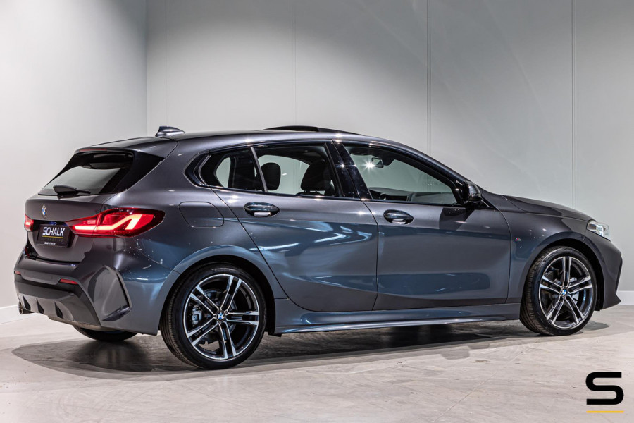 BMW 1-serie 118i High Executive|M-sport|NAP|Pano|Psensor