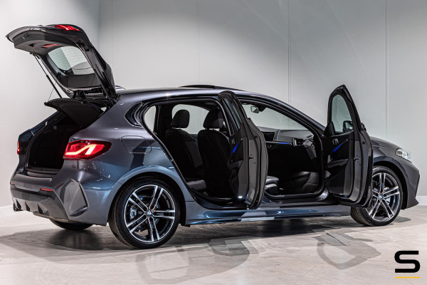 BMW 1-serie 118i High Executive|M-sport|NAP|Pano|Psensor