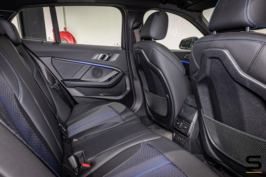 BMW 1-serie 118i High Executive|M-sport|NAP|Pano|Psensor