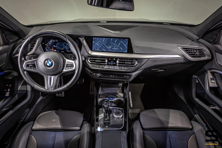 BMW 1-serie 118i High Executive|M-sport|NAP|Pano|Psensor