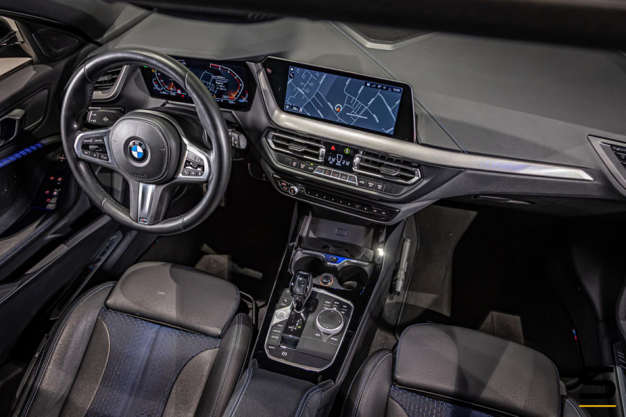 BMW 1-serie 118i High Executive|M-sport|NAP|Pano|Psensor