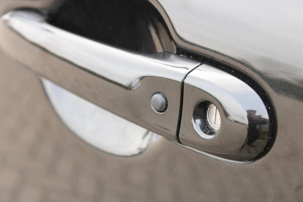 Nissan Juke 1.6 N-Connecta Navi Camera NweBanden 18INCH