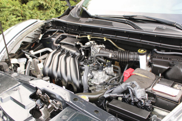 Nissan Juke 1.6 N-Connecta Navi Camera NweBanden 18INCH