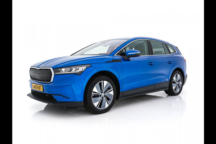 Škoda ENYAQ iV 80 [ 3-Fase ] {SOH-88% } (INCL-BTW) *LEATHER-FABRIC | FULL-LED | DIGI-COCKPIT | CAMERA | KEYLESS | NAVI-FULLMAP | AMBIENT-LIGHT | ECC | HEATED-COMFORTSEATS | DAB+ | PDC | CRUISE | CARPLAY | TOWBAR | 19"ALU*