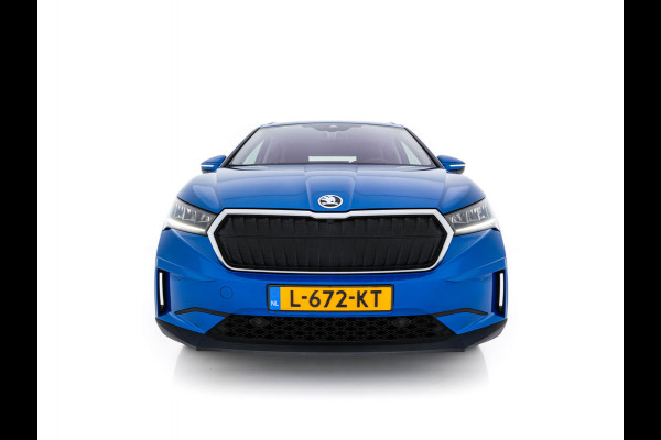 Škoda ENYAQ iV 80 [ 3-Fase ] {SOH-88% } (INCL-BTW) *LEATHER-FABRIC | FULL-LED | DIGI-COCKPIT | CAMERA | KEYLESS | NAVI-FULLMAP | AMBIENT-LIGHT | ECC | HEATED-COMFORTSEATS | DAB+ | PDC | CRUISE | CARPLAY | TOWBAR | 19"ALU*