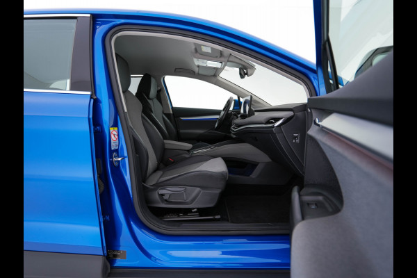 Škoda ENYAQ iV 80 [ 3-Fase ] {SOH-88% } (INCL-BTW) *LEATHER-FABRIC | FULL-LED | DIGI-COCKPIT | CAMERA | KEYLESS | NAVI-FULLMAP | AMBIENT-LIGHT | ECC | HEATED-COMFORTSEATS | DAB+ | PDC | CRUISE | CARPLAY | TOWBAR | 19"ALU*