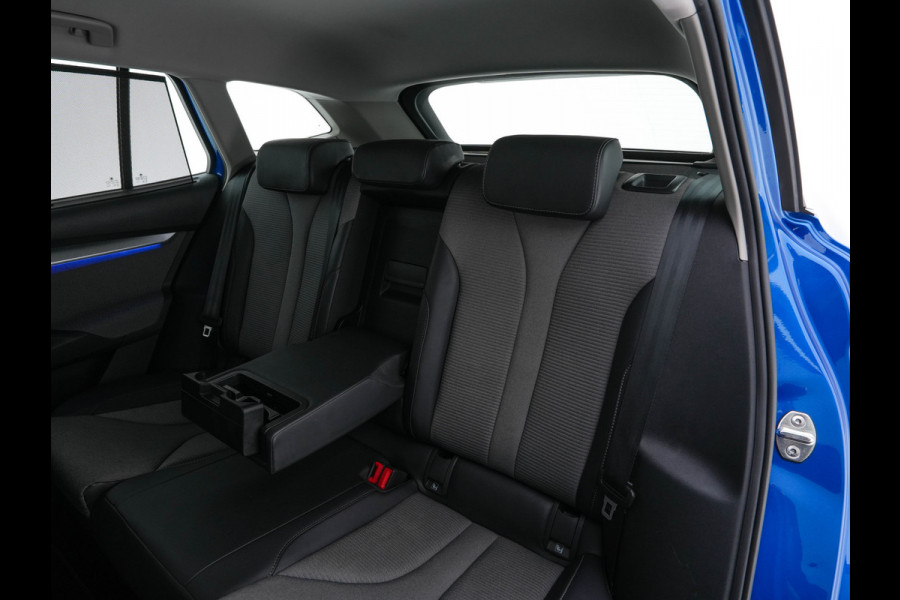 Škoda ENYAQ iV 80 [ 3-Fase ] {SOH-88% } (INCL-BTW) *LEATHER-FABRIC | FULL-LED | DIGI-COCKPIT | CAMERA | KEYLESS | NAVI-FULLMAP | AMBIENT-LIGHT | ECC | HEATED-COMFORTSEATS | DAB+ | PDC | CRUISE | CARPLAY | TOWBAR | 19"ALU*