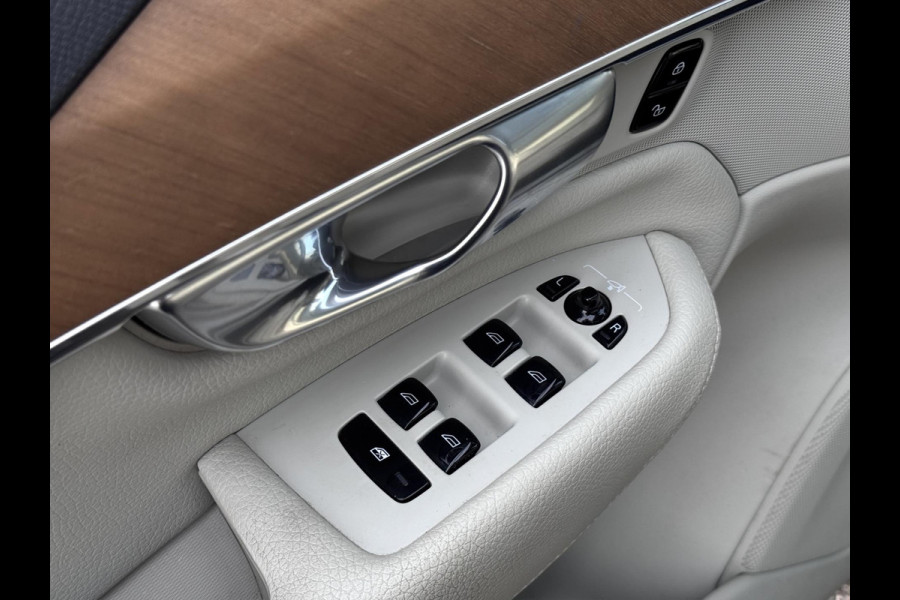 Volvo XC90 2.0 T8 Recharge AWD R-Design | Pano | Memorystoelen | Pilot Assist | Carplay | Comfortstoelen | 7 persoons