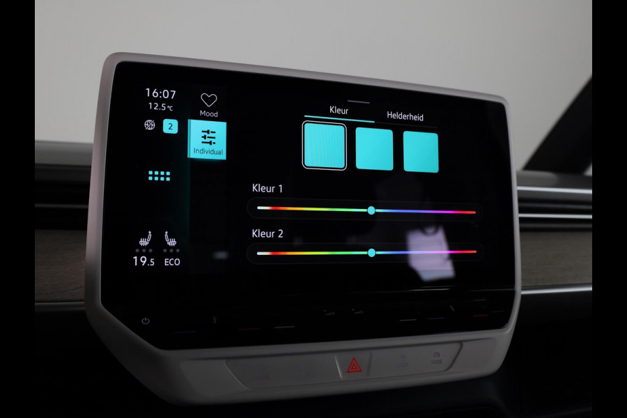 Volkswagen ID. Buzz Pro 77 kwH SWB 204 PK | Navigatie | Camera | Wegklapbare trekhaak | Matrix led