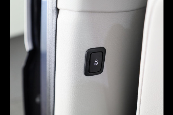 Volkswagen ID. Buzz Pro 77 kwH SWB 204 PK | Navigatie | Camera | Wegklapbare trekhaak | Matrix led