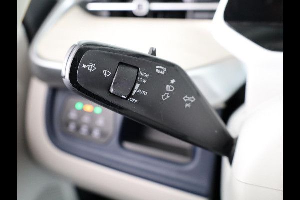 Volkswagen ID. Buzz Pro 77 kwH SWB 204 PK | Navigatie | Camera | Wegklapbare trekhaak | Matrix led