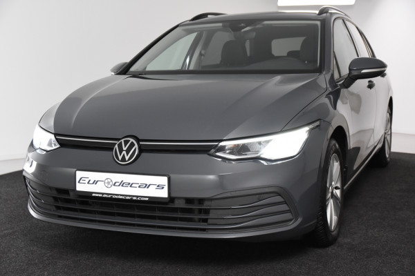 Volkswagen Golf VIII Variant DSG *1ste Eigenaar*Navigatie*Stoelverwarming*Camera*