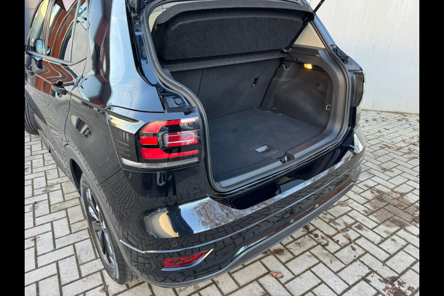 Volkswagen T-Cross 1.5 TSI Automaat R-Line * Virtual Cockpit * Adaptieve Cruise * Carplay *