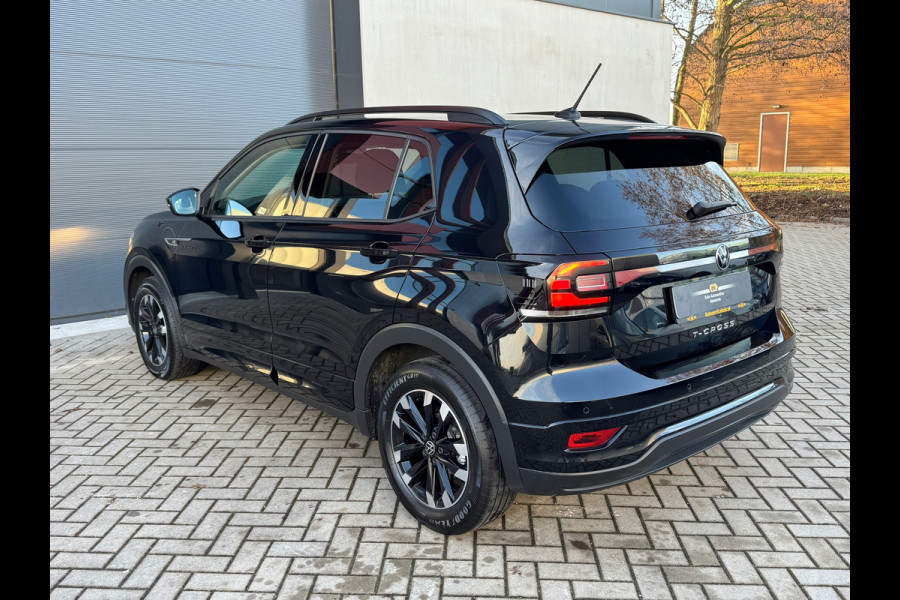 Volkswagen T-Cross 1.5 TSI Automaat R-Line * Virtual Cockpit * Adaptieve Cruise * Carplay *