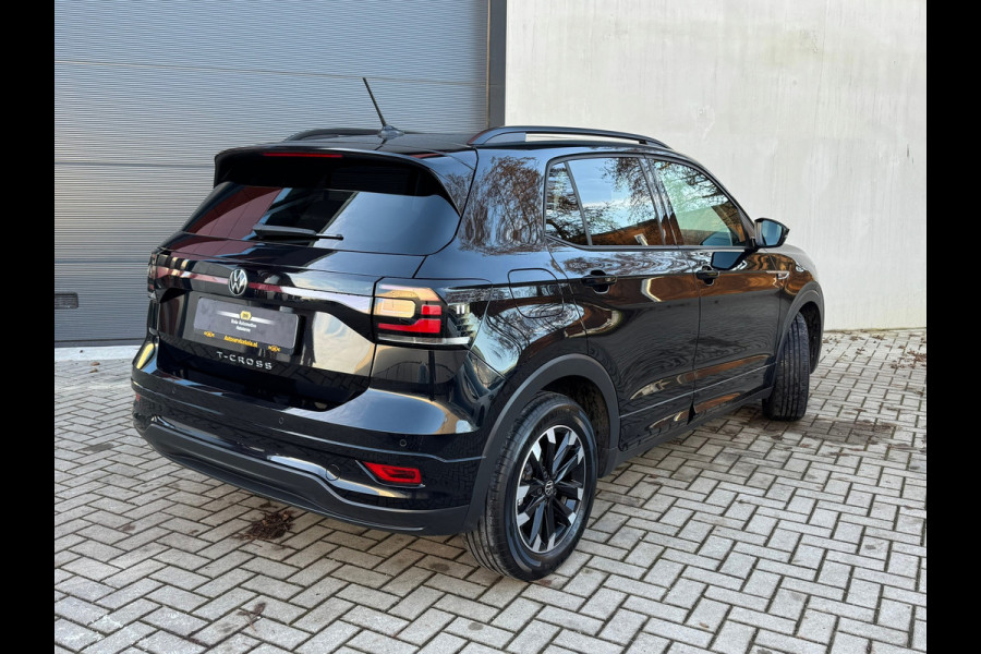 Volkswagen T-Cross 1.5 TSI Automaat R-Line * Virtual Cockpit * Adaptieve Cruise * Carplay *