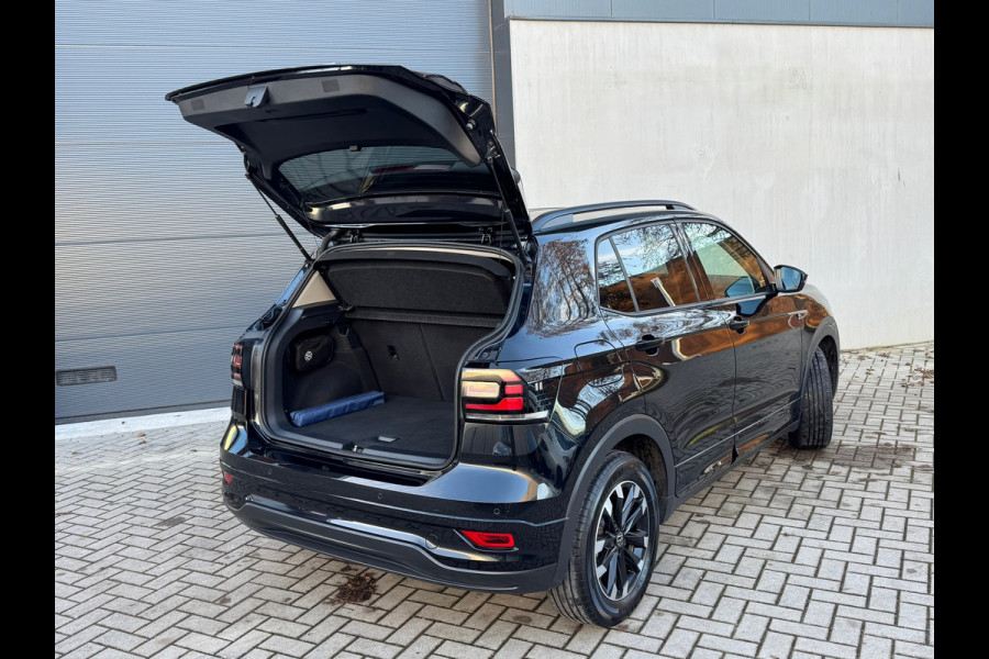 Volkswagen T-Cross 1.5 TSI Automaat R-Line * Virtual Cockpit * Adaptieve Cruise * Carplay *