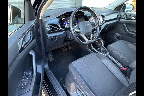 Volkswagen T-Cross 1.5 TSI Automaat R-Line * Virtual Cockpit * Adaptieve Cruise * Carplay *
