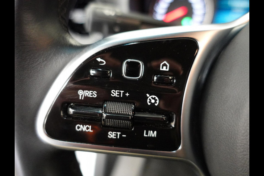 Mercedes-Benz Sprinter 315 L2H2 Automaat Airco Camera Navigatie