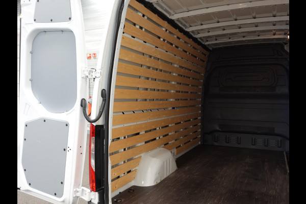 Mercedes-Benz Sprinter 315 CDI Aut 9G-Tronic L2H2 PRO Airco MBUX Navi Adaptive Cruise Control Leder PDC VA + Camera Trekhaak 3500kg Comfortstoel